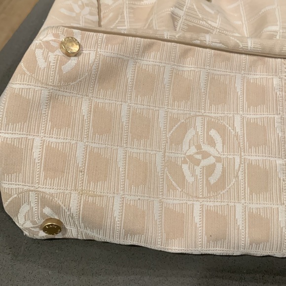 Authentic Chanel beige travel line canvas and leather tote. Date code is 8358878 - Picture 6 of 16